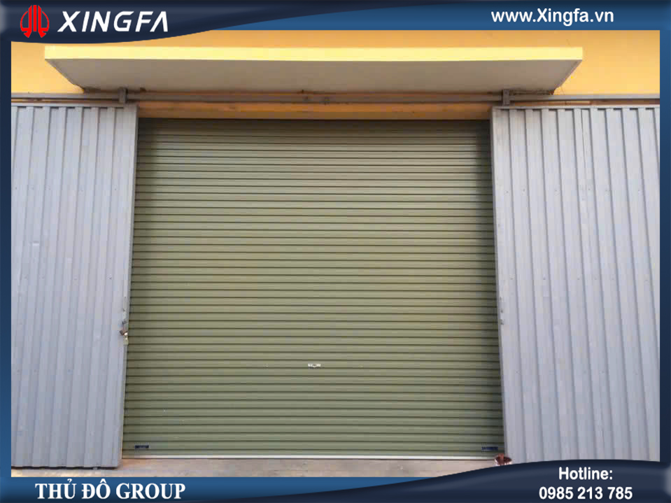 Nhà phố hiện đại không thể thiếu cửa cuốn Austdoor